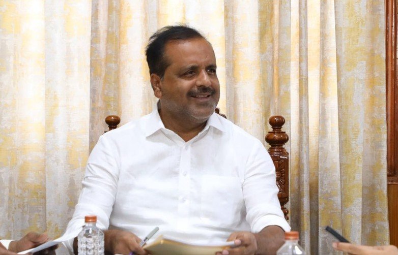 Karnataka Health Minister Khader Welcomes NPPA Move to Cut Anti-Cancer Drug Prices